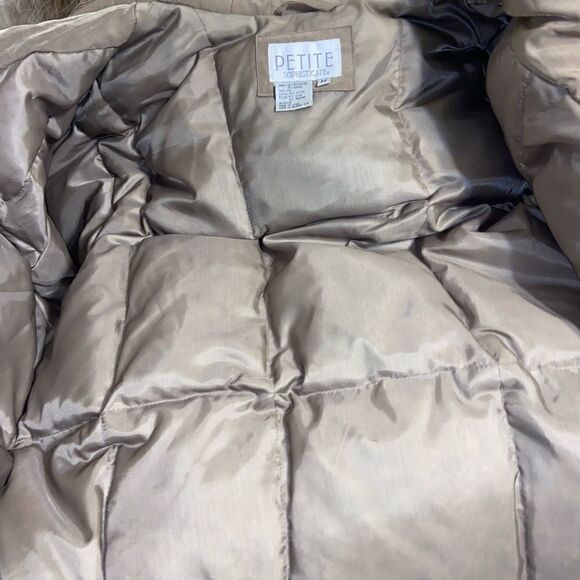 Down feather Hooded winter jacket size meduim - Picture 8 of 8